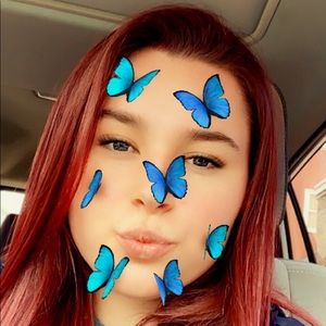 Meet your Posher, Andrea